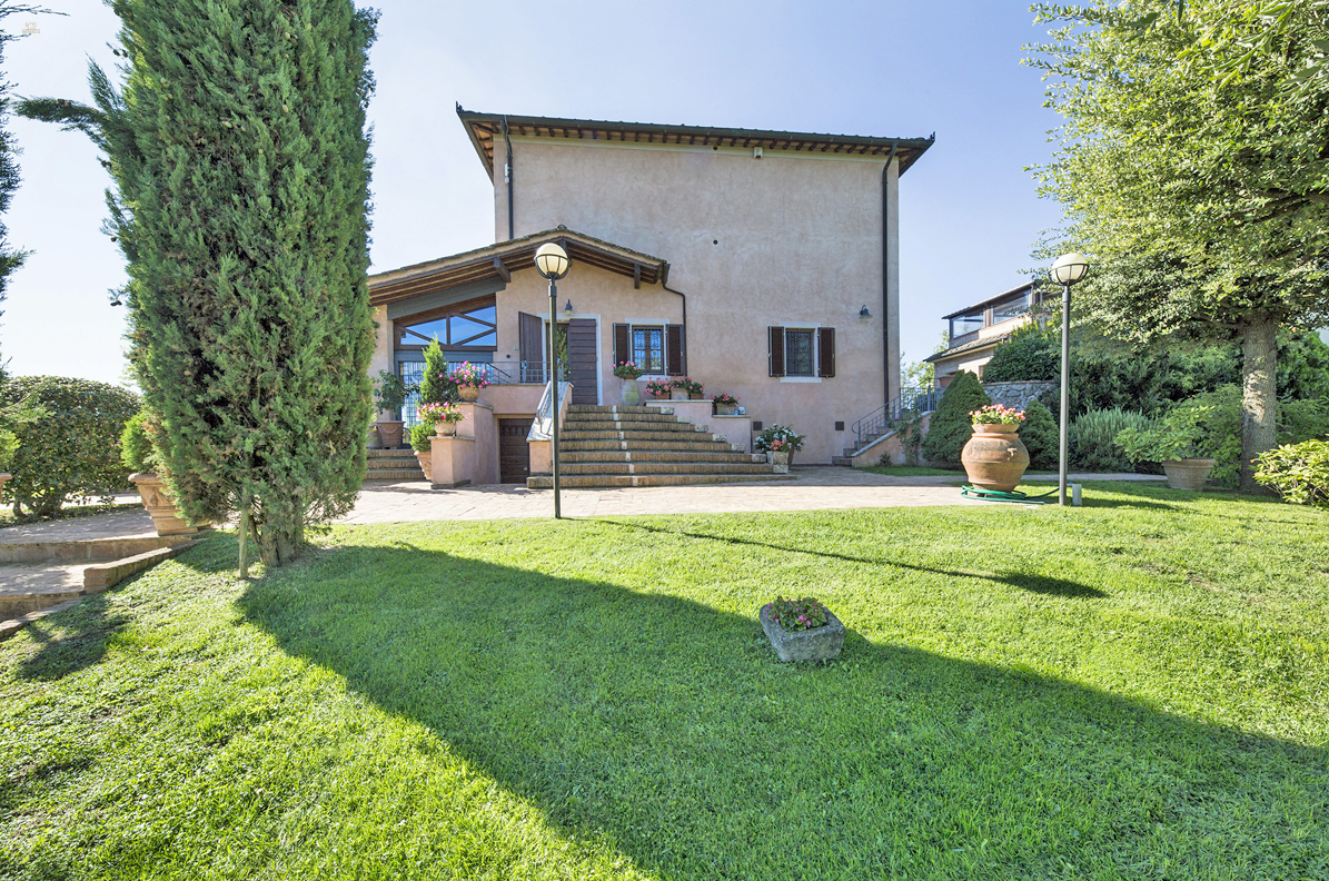 Thumbnail von wunderschöne Villa mit atemberaubenden Blick auf Siena