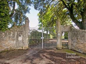 Thumbnail von historische Villa mit Pool und Tennisplatz bei Arezzo
