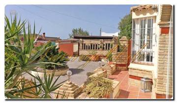 Thumbnail von Immogold Haus mit Pool und schönem Grundstück