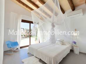 Thumbnail von MODERNES CHALET MIT TYPISCH MALLORQUINISCHEN ELEMENTEN UND LUXERIÖSEM AMBIENTE