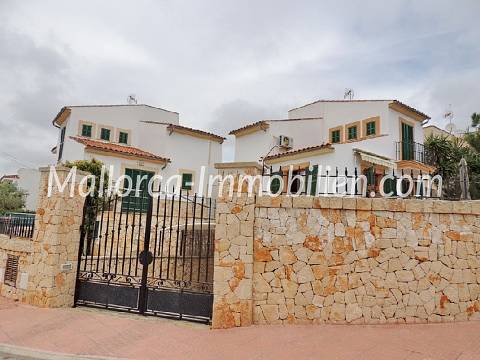 1 ODER 2 CHALETS - JEWEILS MIT POOL NAHE DEM MEER