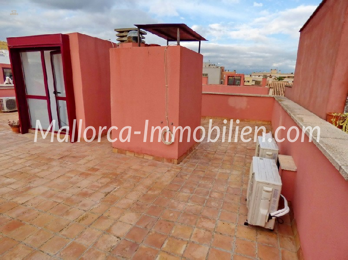 MODERNE PENTHOUSE-WOHNUNG IN EXKLUSIVER LAGE UND EINMALIGEM MEERBLICK