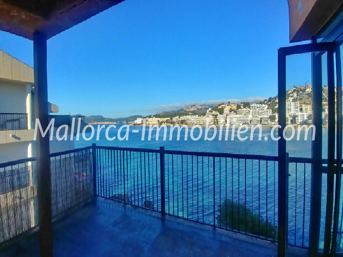 PENTHOUSEWOHNUNG IN 1. MEERLINIE MIT EINZIGARTIGEM MEERBLICK