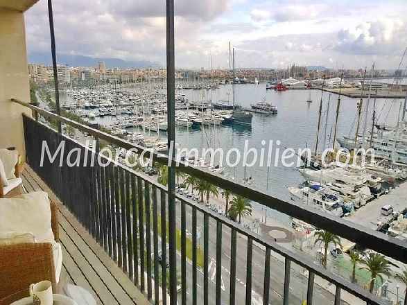 PENTHOUSE MIT EINMALIGEM MEERBLICK AUF DIE BUCHT VON PALMA