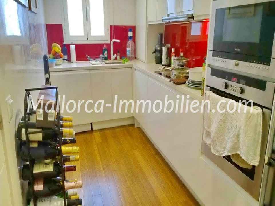 PENTHOUSE IN ATTRAKTIVER LAGE MIT TRAUMHAFTEM BLICK AUF DEN HAFEN VON PALMA