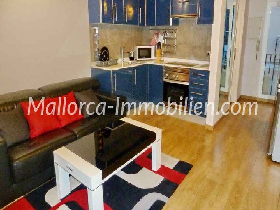 KOKETTES STUDIO MIT GEMEINSCHAFTSTERRASSE