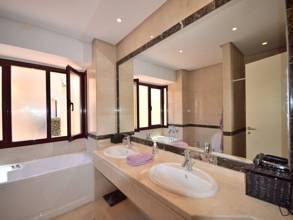 Thumbnail von Luxus-Haus in Nueva Andalucia R2860484