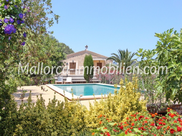 EIN FINCAANWESEN, DASS AUF MALLORCA SEINES GLEICHEN SUCHT