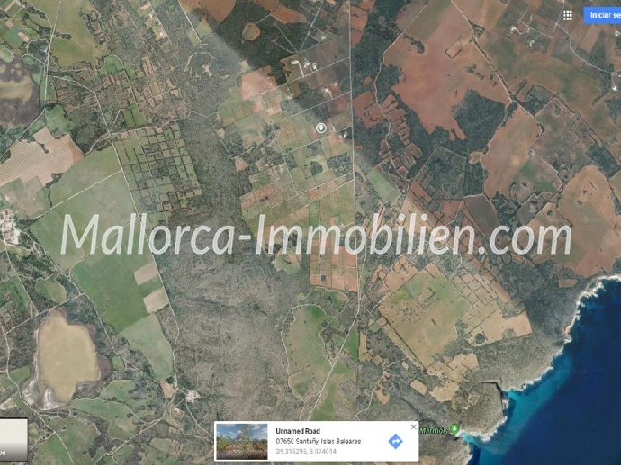 GRUNDSTÜCK MIT BLICK AUF DAS DORF SES SALINES