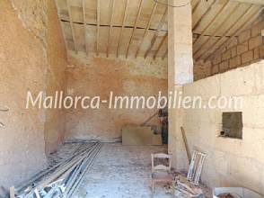 Thumbnail von EINMALIGES GRUNDSTÜCK MIT ROMANTISCH GELEGENER FINCA ZUM RENOVIEREN