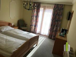 Thumbnail von 美しい自然の中にある古風なゲストハウスと客室