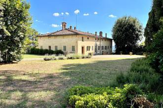 Thumbnail von herrschaftliches Anwesen mit viel Potenzial in Hügellage mit Blick auf Siena
