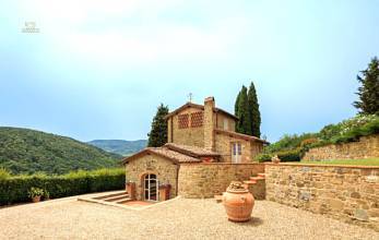 Thumbnail von kürzlich renoviertes Anwesen in traumhafter Lage mit Infinity-Pool