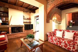 Thumbnail von kürzlich renoviertes Anwesen in traumhafter Lage mit Infinity-Pool