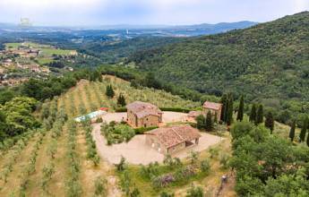 Thumbnail von kürzlich renoviertes Anwesen in traumhafter Lage mit Infinity-Pool