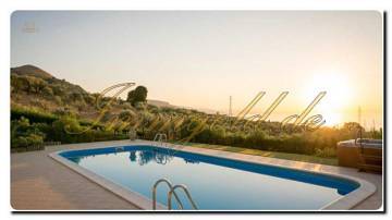 Thumbnail von Immogold reizende Villa mit Pool und herrlichem Panorama-Meerblick