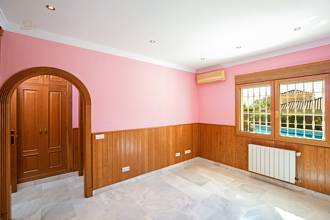 Thumbnail von Villa For Sale in Calahonda, Málaga