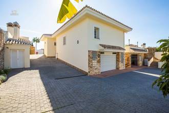 Thumbnail von Villa For Sale in Calahonda, Málaga