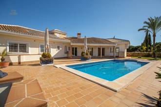 Thumbnail von Villa For Sale in Calahonda, Málaga