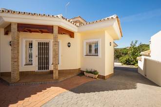 Thumbnail von Villa For Sale in Calahonda, Málaga