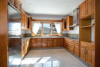 Thumbnail von Villa For Sale in Calahonda, Málaga