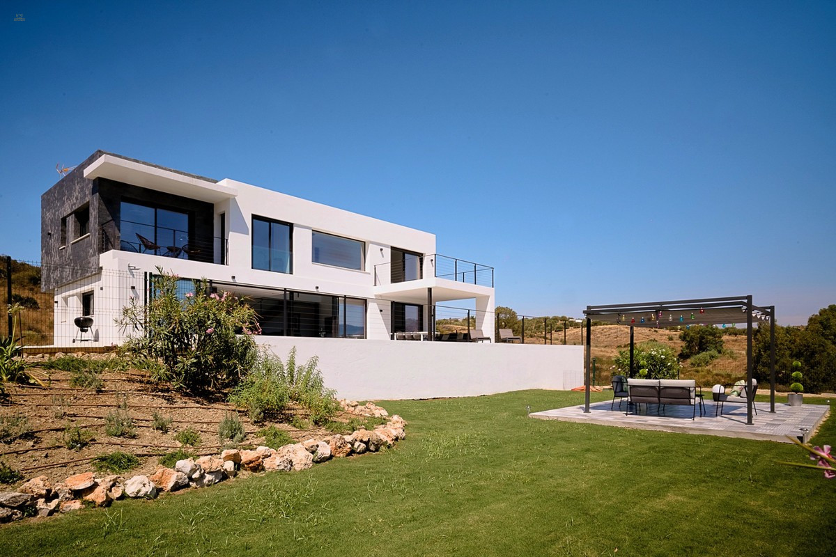 Villa For Sale in Mijas Costa, Málaga