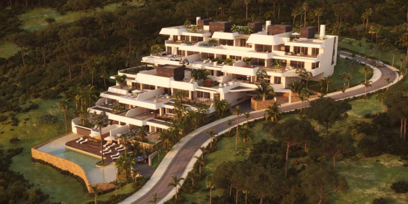 Apartment For Sale in Benahavis, Málaga