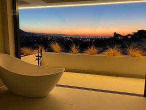 Thumbnail von Villa For Sale in Cerros del Aguila, Málaga