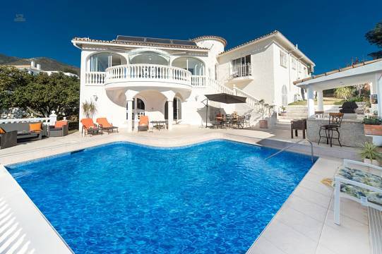 Villa For Sale in La Capellania, Málaga