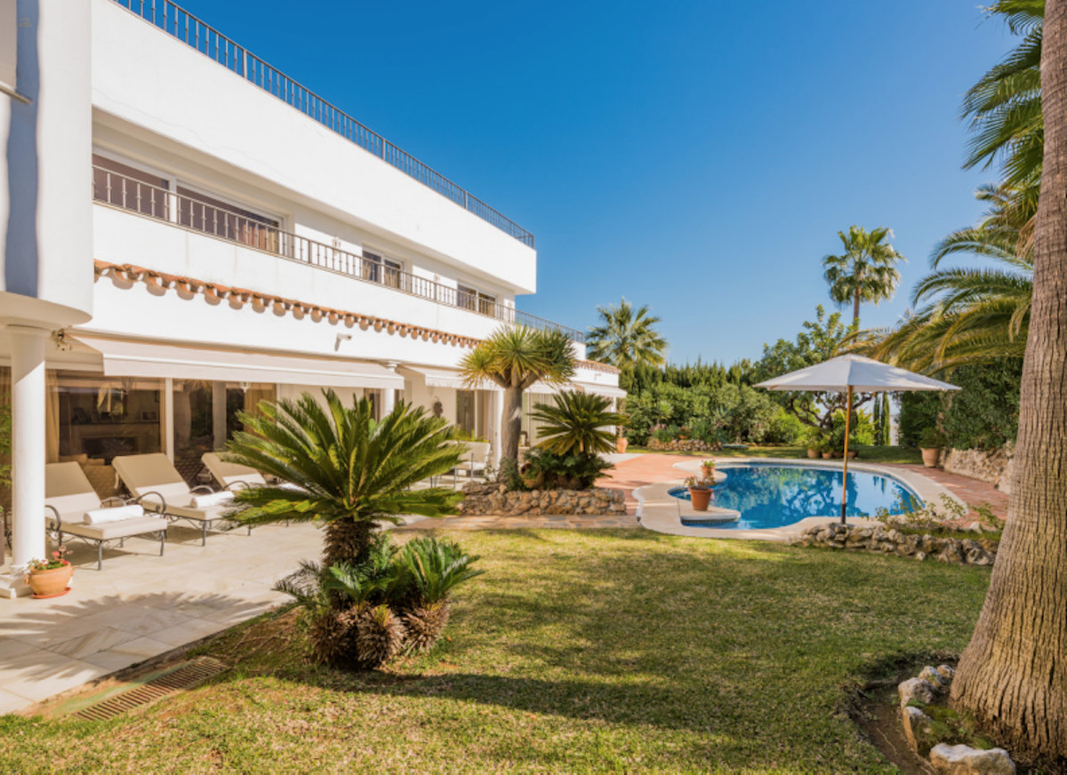 The Golden Mile Villa ES133050