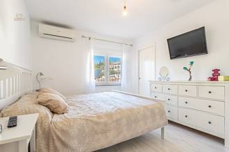 Thumbnail von Villa For Sale in Sierrezuela, Málaga