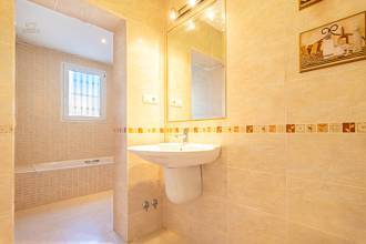 Thumbnail von Villa For Sale in Sierrezuela, Málaga