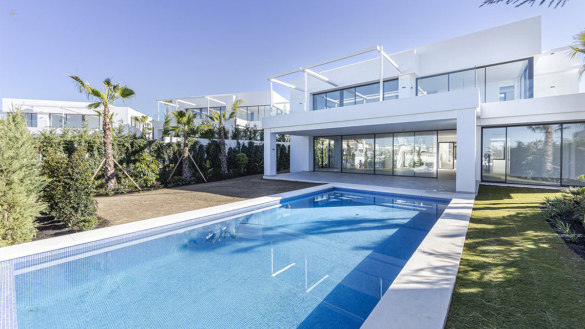 Thumbnail von Puerto Cabopino Villa ES131659