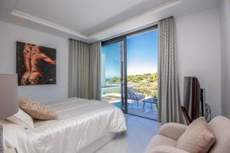 Thumbnail von Villa For Sale in Calahonda, Málaga