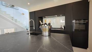 Thumbnail von Villa For Sale in Marbella, Málaga