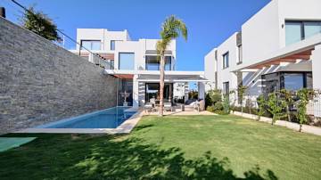 Thumbnail von Villa For Sale in Marbella, Málaga