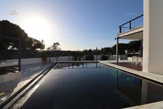 Thumbnail von Villa For Sale in Cabopino, Málaga