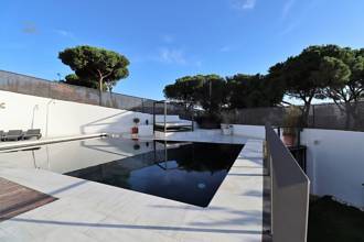 Thumbnail von Villa For Sale in Cabopino, Málaga