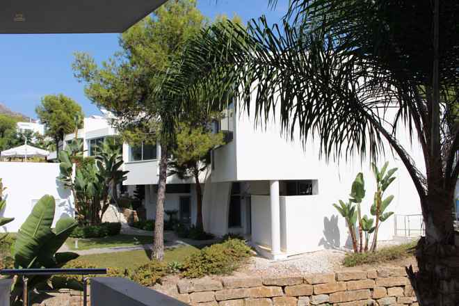 Villa For Sale in Sierra Blanca, Málaga