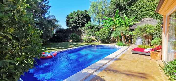  Marbella Villa ES131545