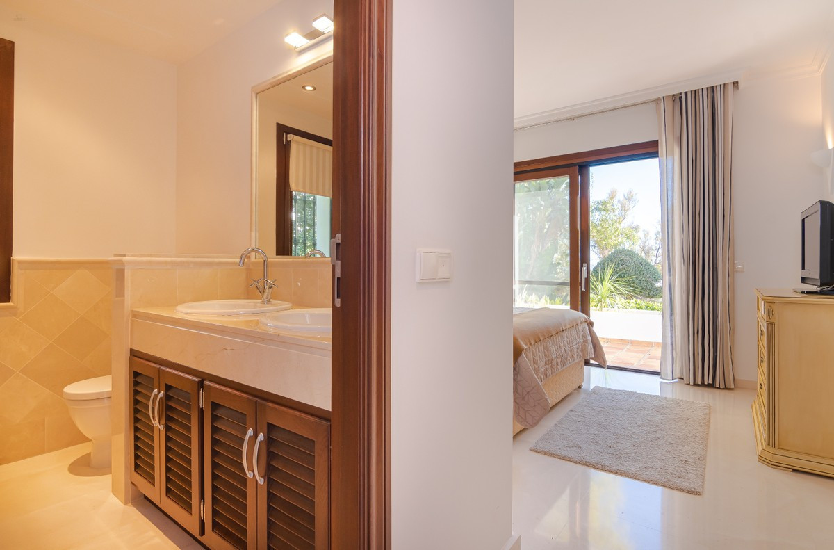 Thumbnail von Benahavis Villa ES130994