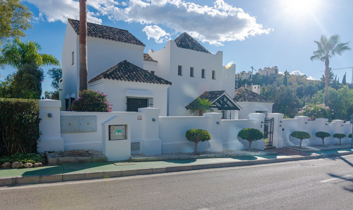 Thumbnail von Benahavis Villa ES130994