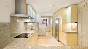 Thumbnail von Apartment For Sale in Los Monteros, Málaga