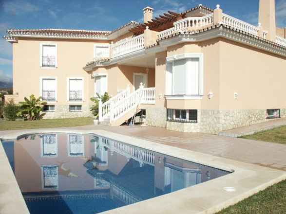 Villa For Sale in Mijas Golf, Málaga