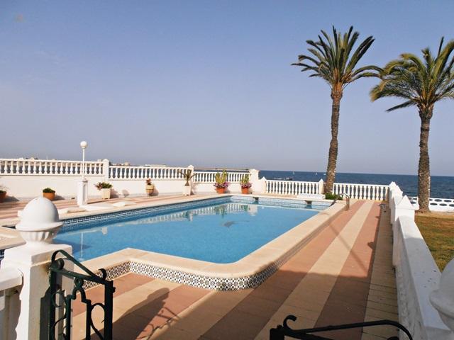Villa For Sale in Torrevieja, Alicante 