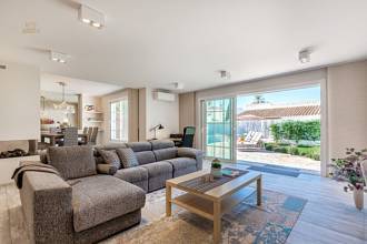 Thumbnail von Villa For Sale in Marbella, Málaga