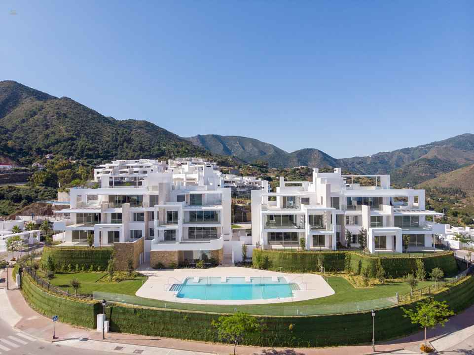 Apartment For Sale in Marbella, Málaga 