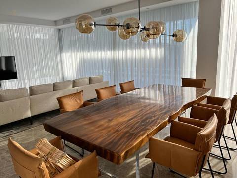 Apartment For Sale in Estepona, Málaga