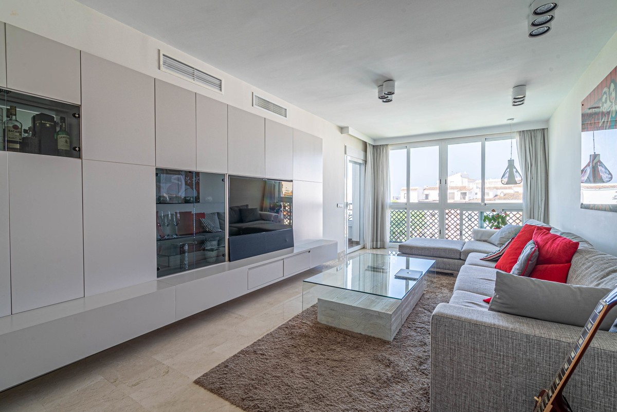Puerto Banús Apartment ES30902