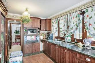 Thumbnail von Villa For Sale in Marbella, Málaga